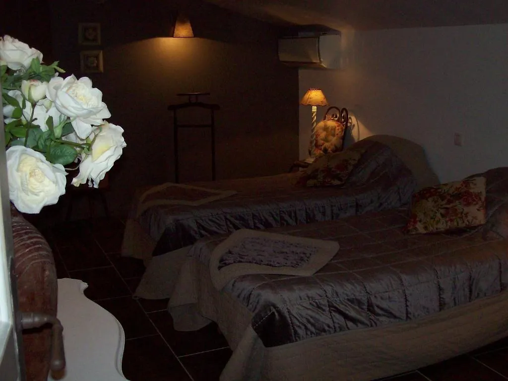 Bed and Breakfast La Paliere à Correns 0*,
